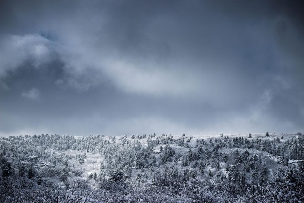 モノクロの北海道の山々 Hokkaido mountains in monochrome