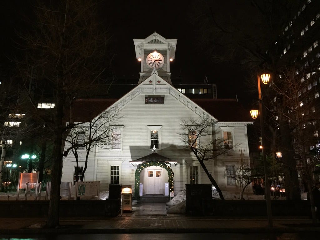 札幌時計台 Sapporo Clock Tower at night
